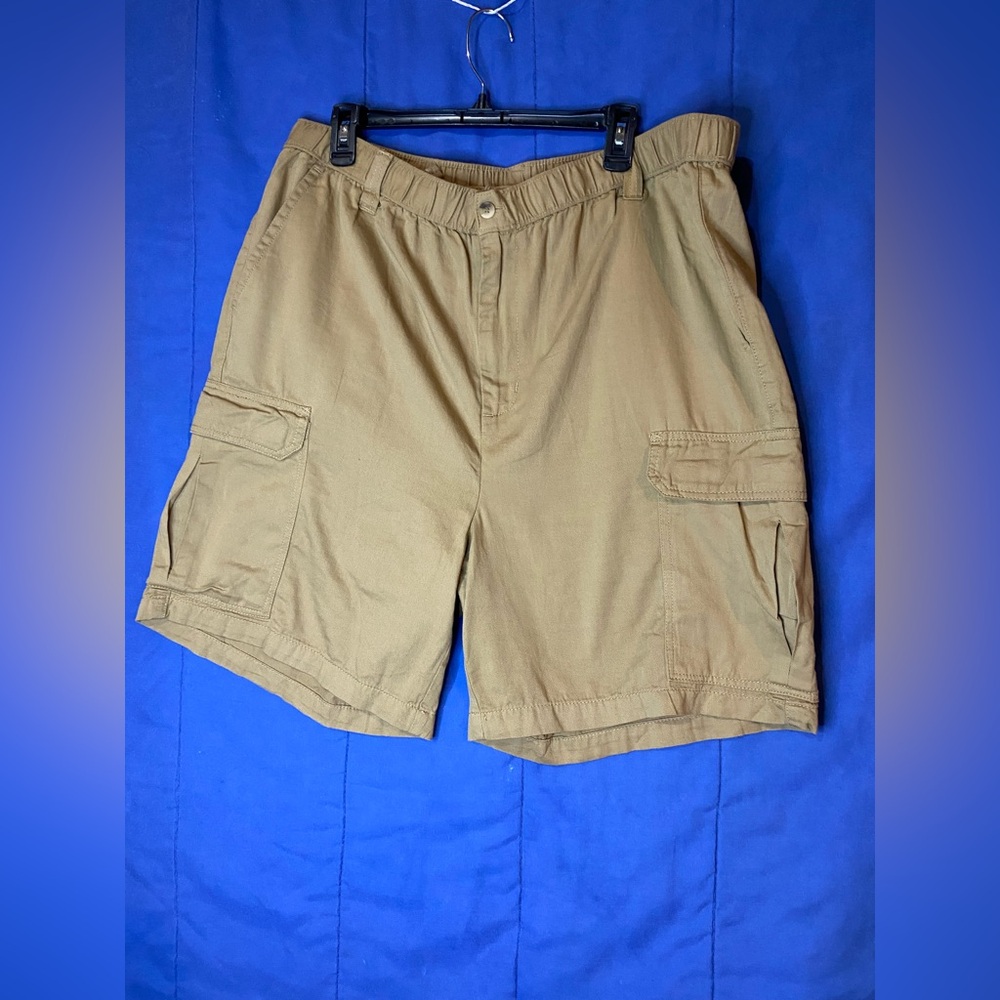 Men's Casual Tan Cargo Shorts